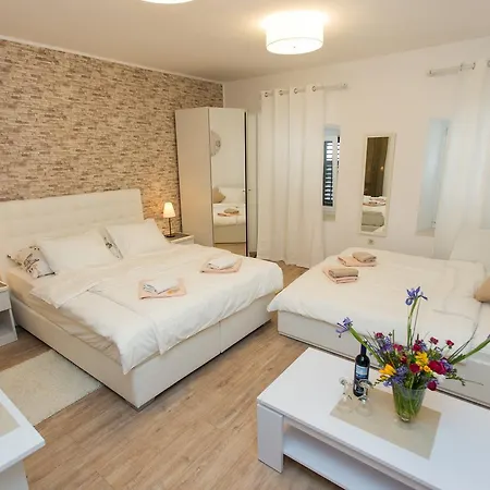 Apartments Villa Sol Ston Esterno foto